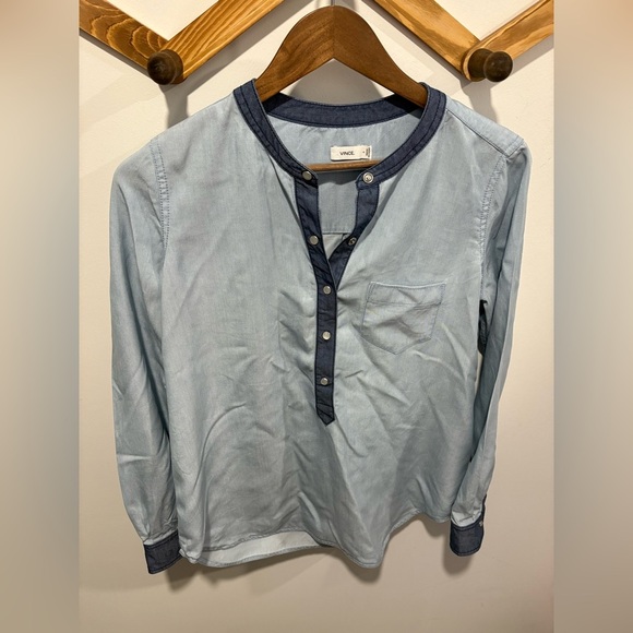 🌟Vince. 🌟 Blue quarter Button down Blouse - Small - Picture 3 of 7